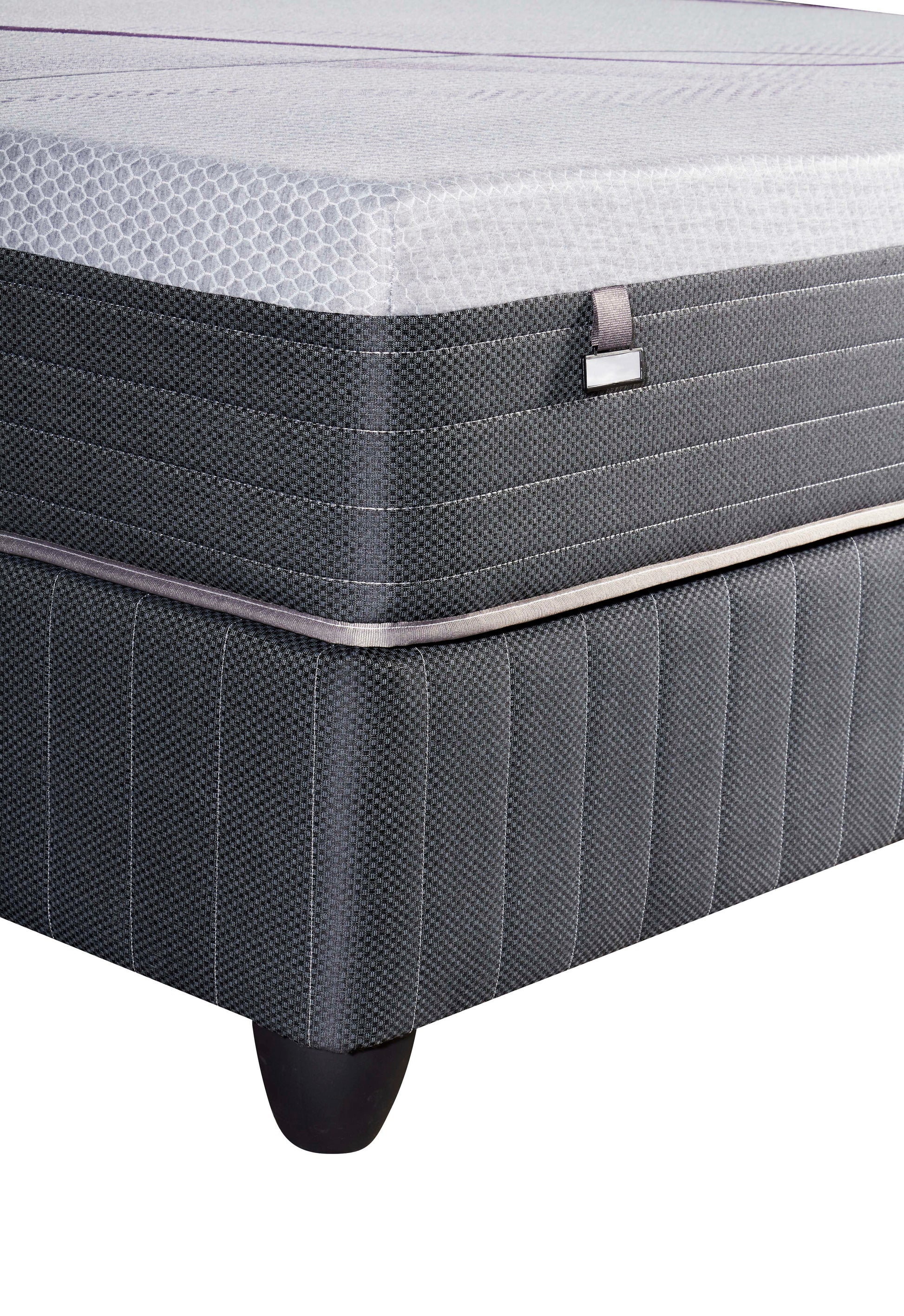 Slumberland Equinox Hybrid Firm